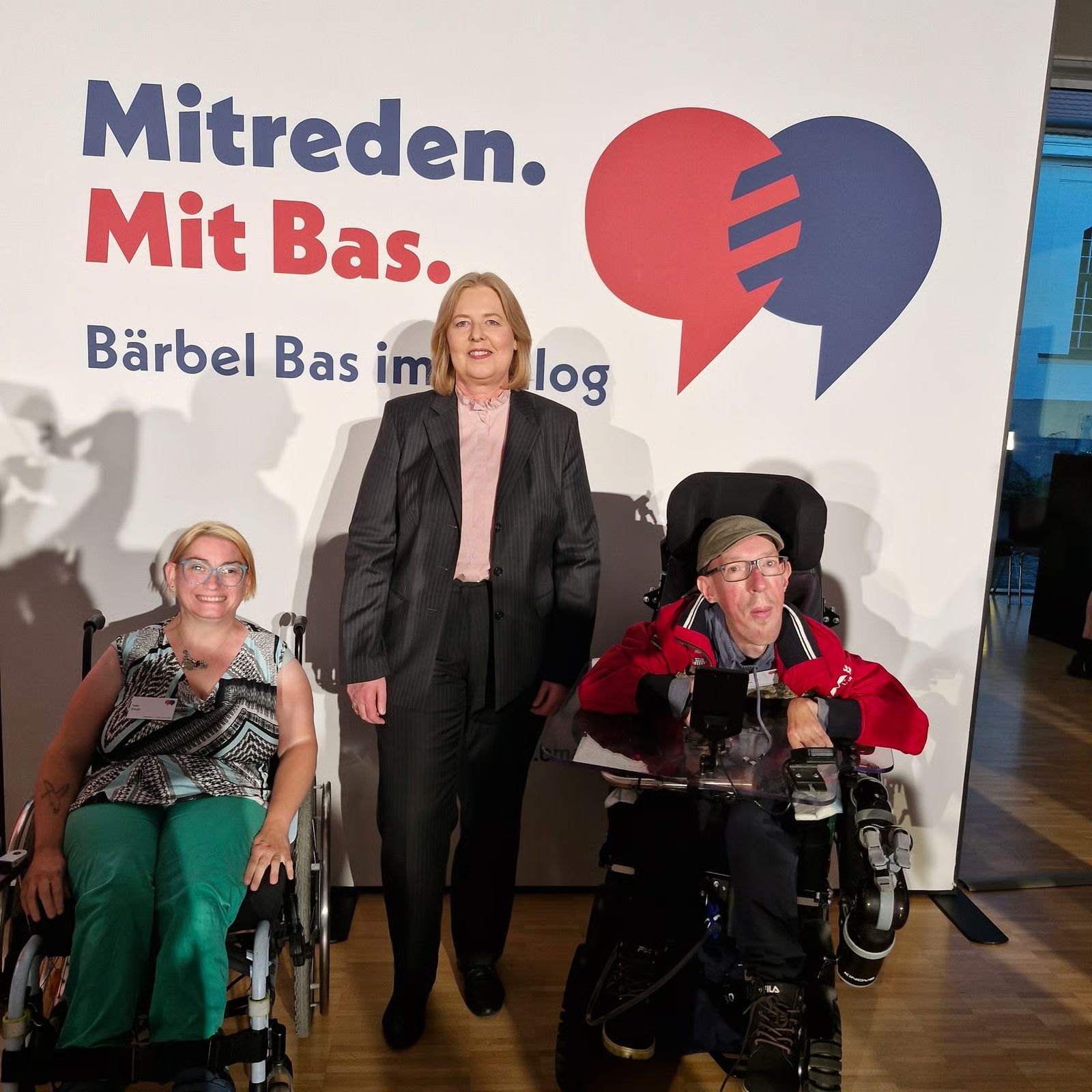 Vertreter*innen des ZsL Sachsen mit Bärbel Bas